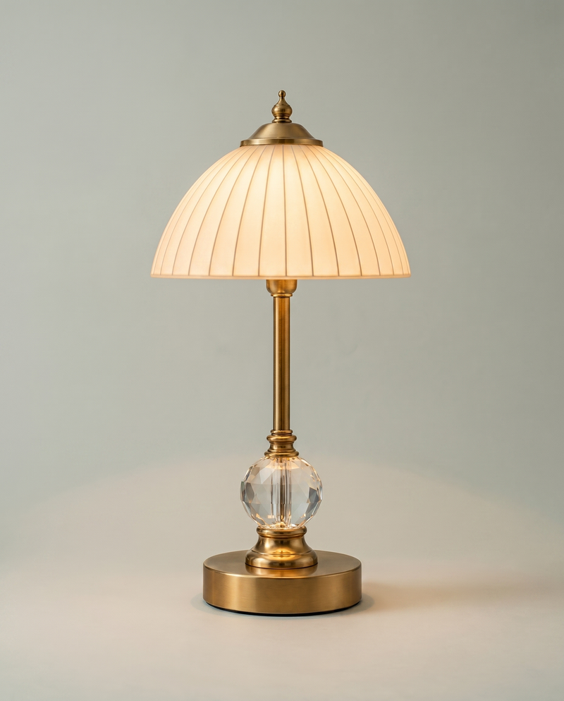 Ribbed Crystal brass lamp, frosted ribbed glass shade, cut crystal stem, 31.5 cm — lit hero shot | Dalfa CH/FR