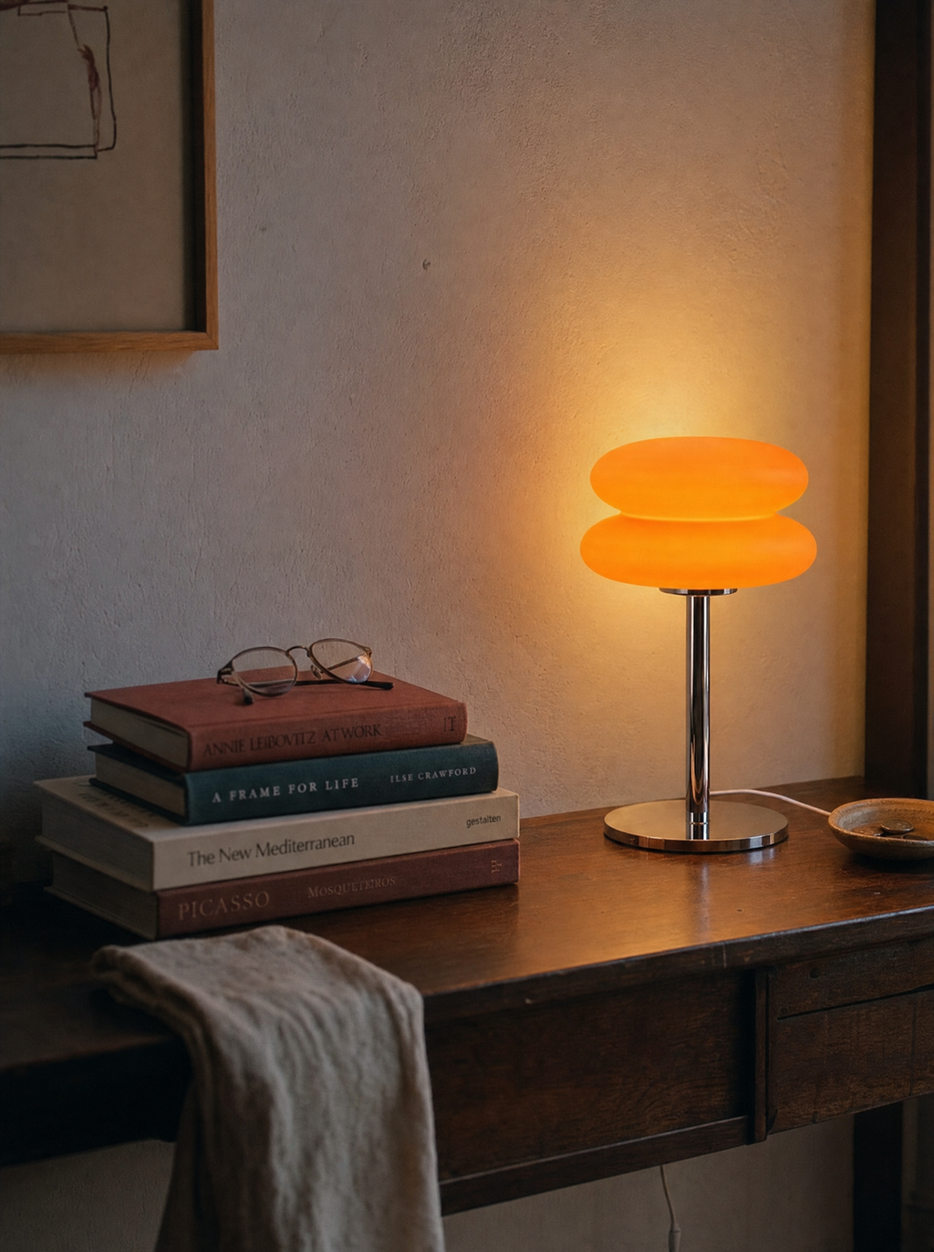 Double Disk chrome lamp, twin silicone disks, 3 colour temperatures, 29.5 cm — in a living room | Dalfa CH/FR