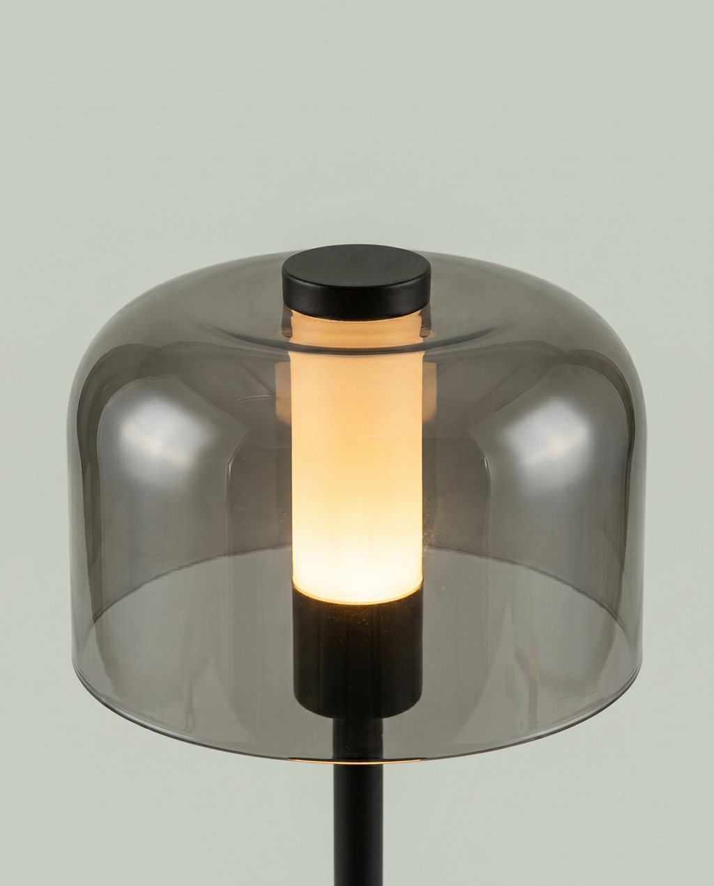 Flame Bell smoked-glass bell lamp, LED flame 2000K, touch, USB-C cordless — top view | Dalfa CH/FR