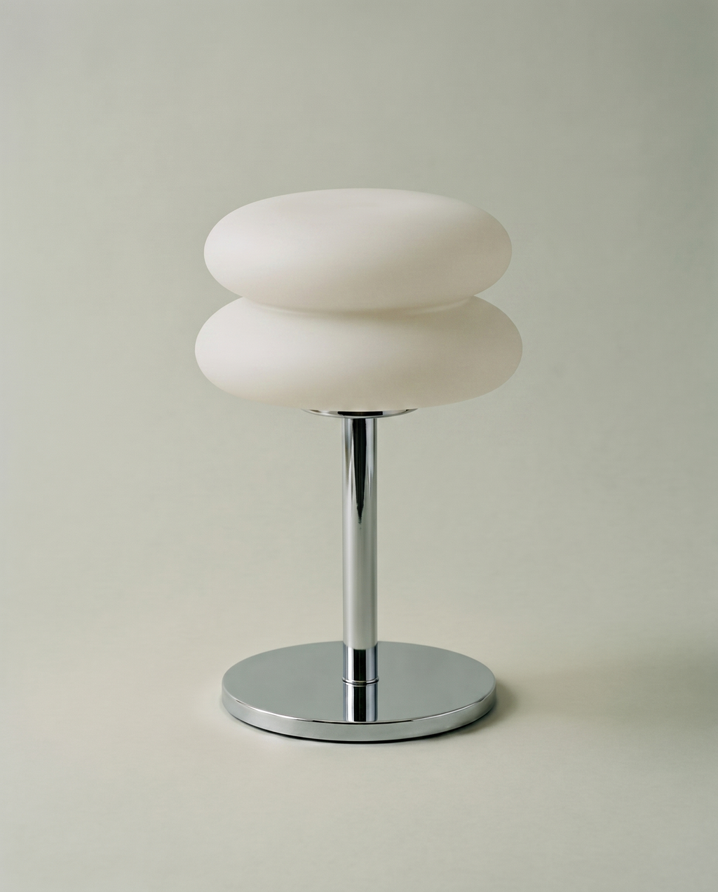 Double Disk chrome lamp, twin silicone disks, 3 colour temperatures, 29.5 cm — off, studio shot | Dalfa CH/FR