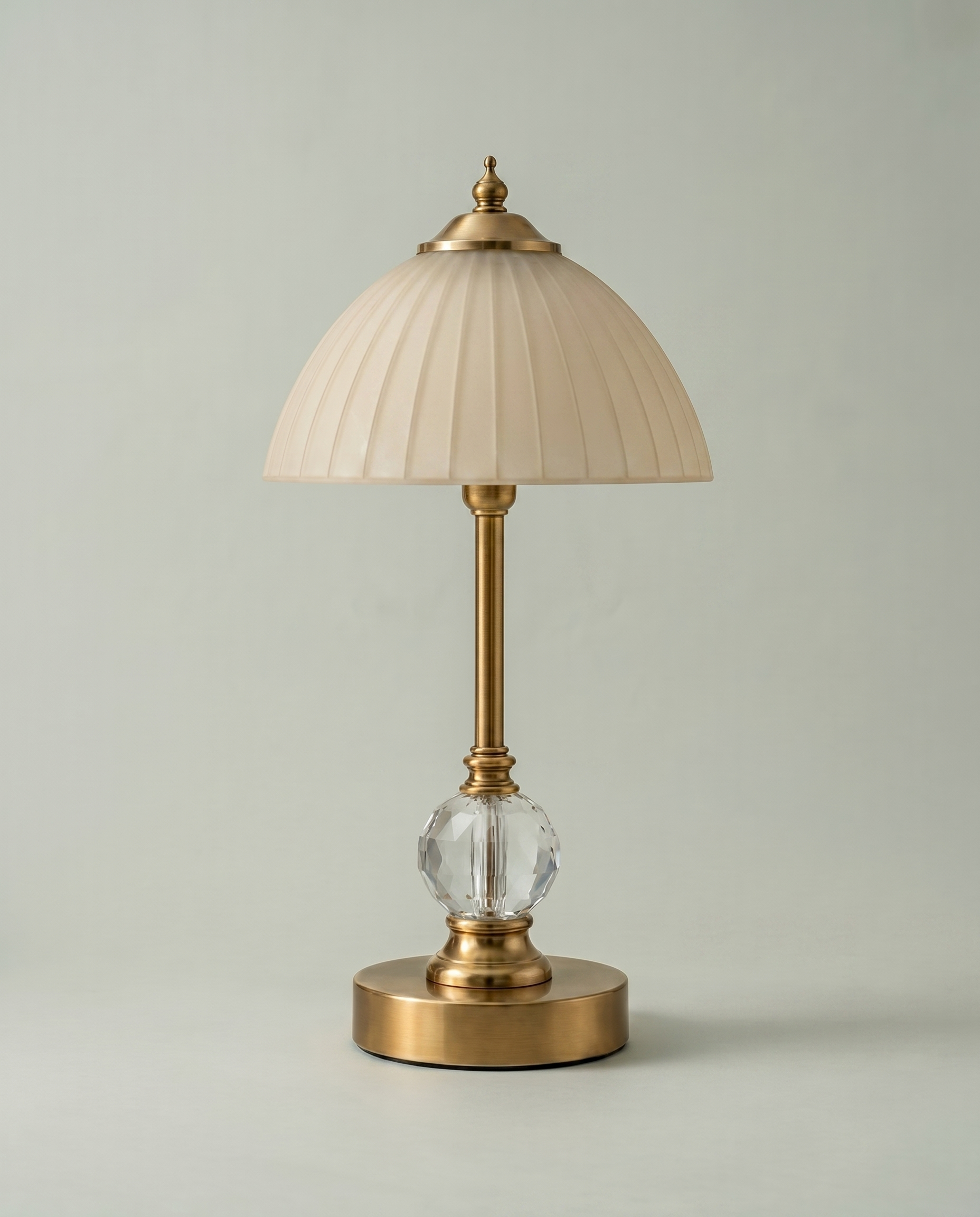 Ribbed Crystal brass lamp, frosted ribbed glass shade, cut crystal stem, 31.5 cm — off, studio shot | Dalfa CH/FR