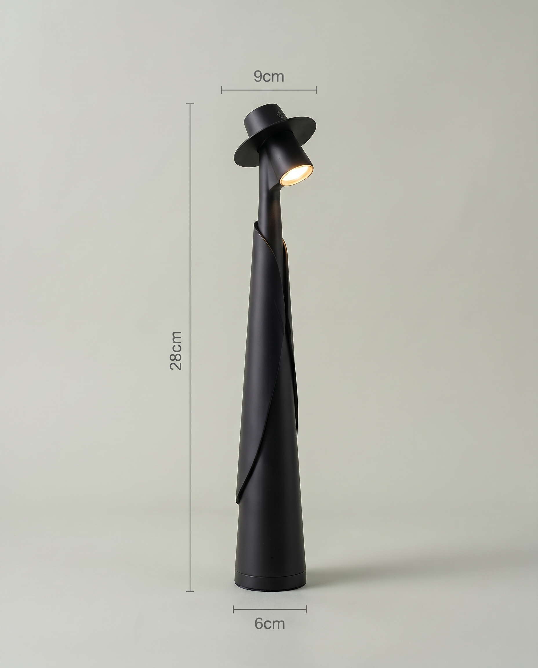 Matte black figure table lamp dimensions: 28 cm height, 9 cm hat width, 6 cm base — Dalfa CH/FR